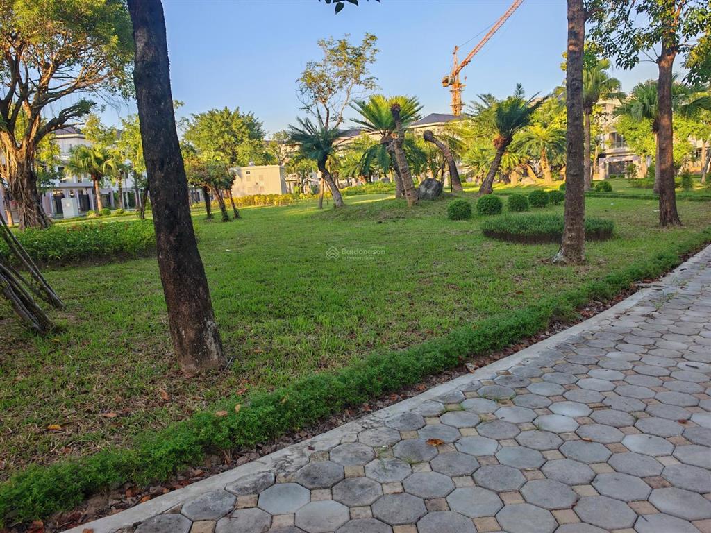 Cho thuê biệt thự 700m2 đã bàn giao  giá 25tr  chính chủ
