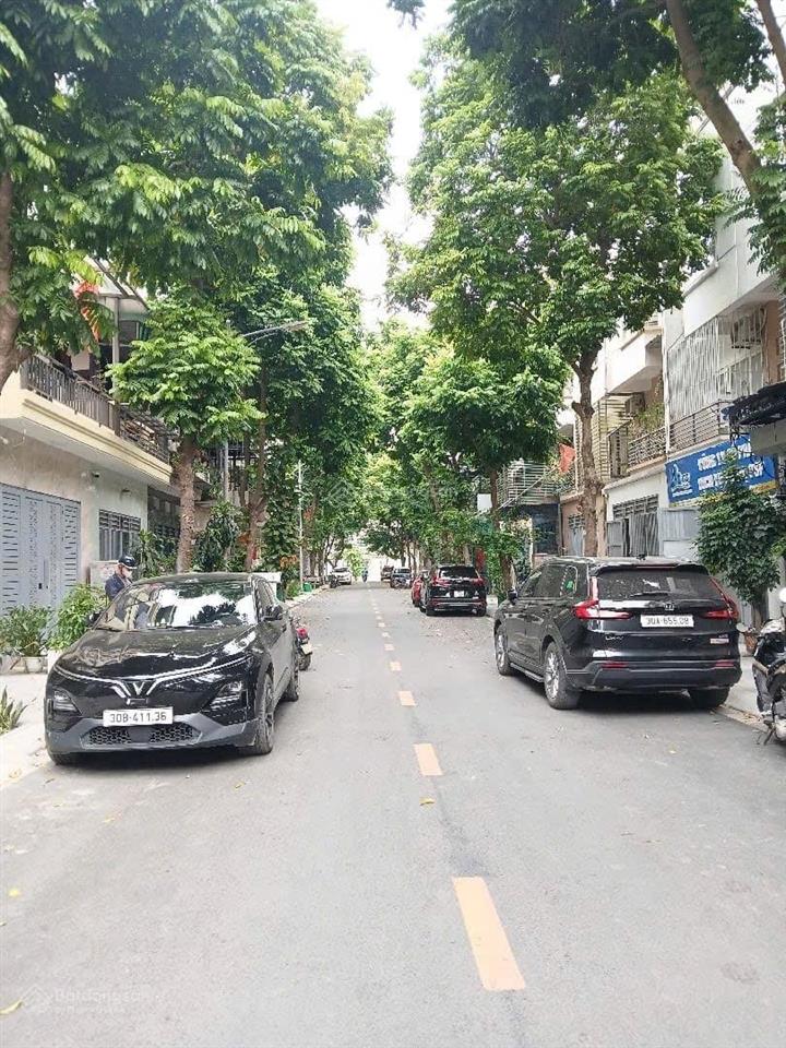Bán lô đất dịch vụ 50m2 giá 10.x tỷ đối diện park city