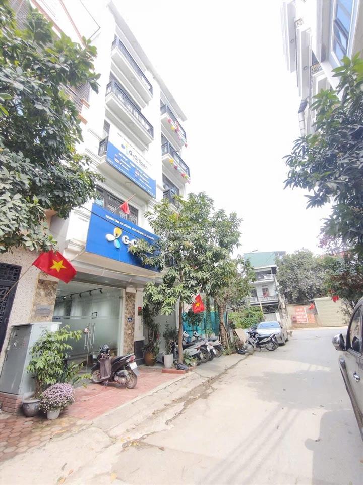 Bán lô đất dịch vụ 50m2 giá 10.x tỷ đối diện park city