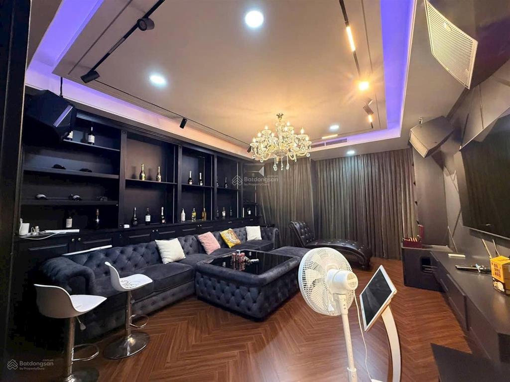Biệt thự lê đức thọ p6 gv 7,5m x 20 = 150m2, 3 tầng full nội thất cao cấp