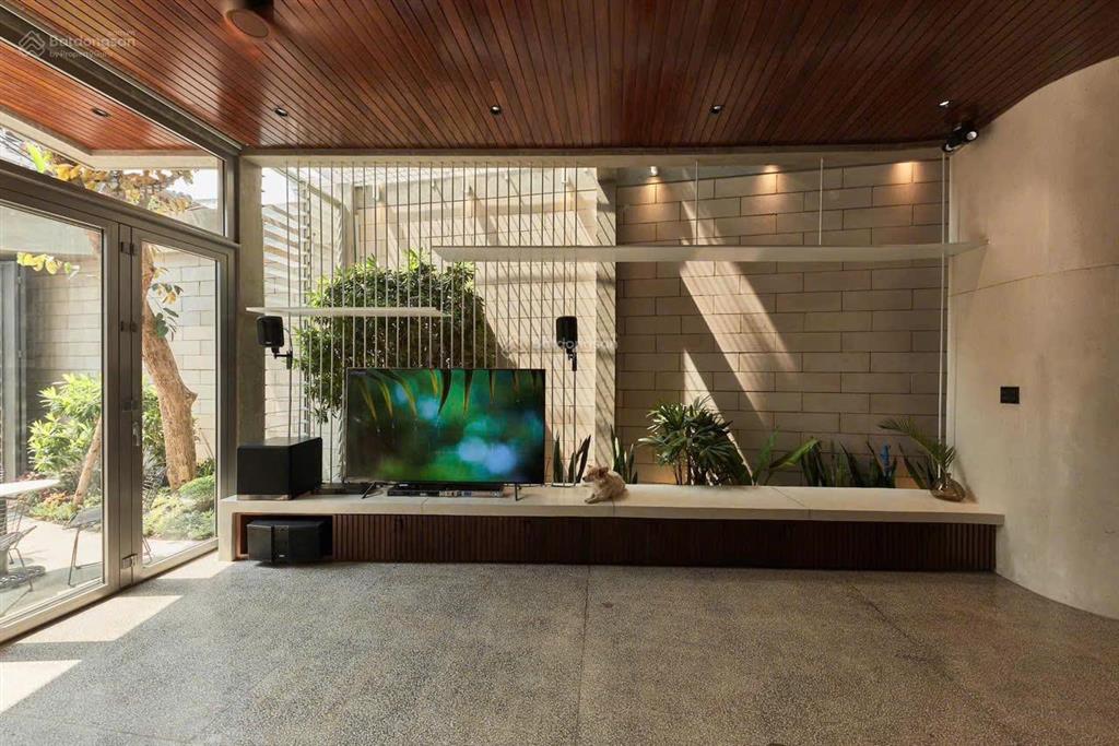 Siêu phẩm  nhà bán lê đức thọ, p6, 5,5m x 20m  4 tầng ngay chợ an nhơn  full nội thất