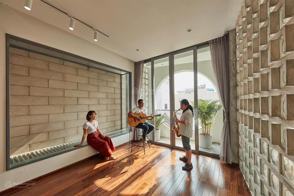 Siêu phẩm  nhà bán lê đức thọ, p6, 5,5m x 20m  4 tầng ngay chợ an nhơn  full nội thất