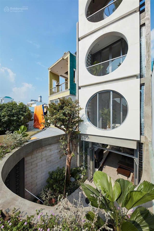 Siêu phẩm  nhà bán lê đức thọ, p6, 5,5m x 20m  4 tầng ngay chợ an nhơn  full nội thất