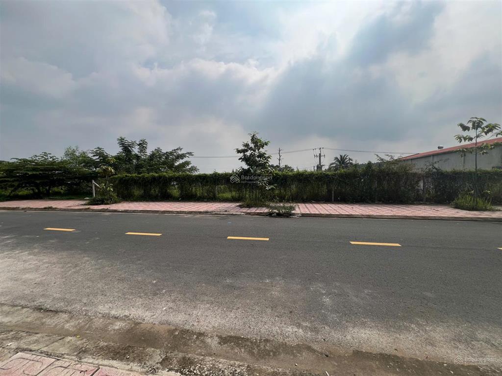 Bán đất 2 mặt tiền tại đường cây dầu  nhơn trạch 203.7m2, nhơn trạch, đồng nai