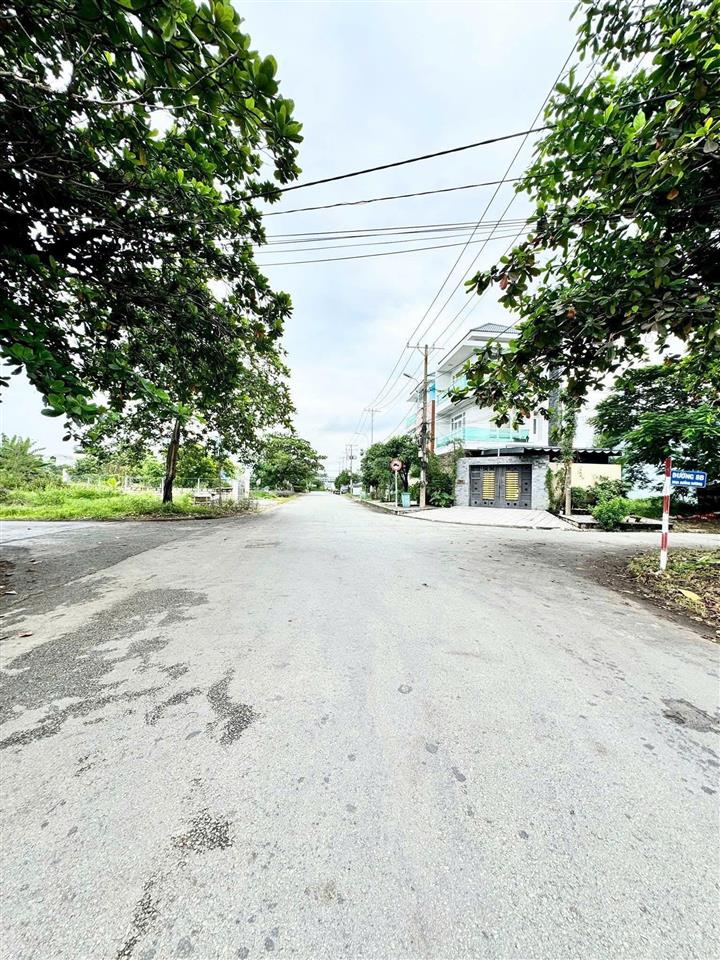 Lô biệt thự kdc bách khoa nền đẹp vuông vức giá siêu tốt 68 tr/m2