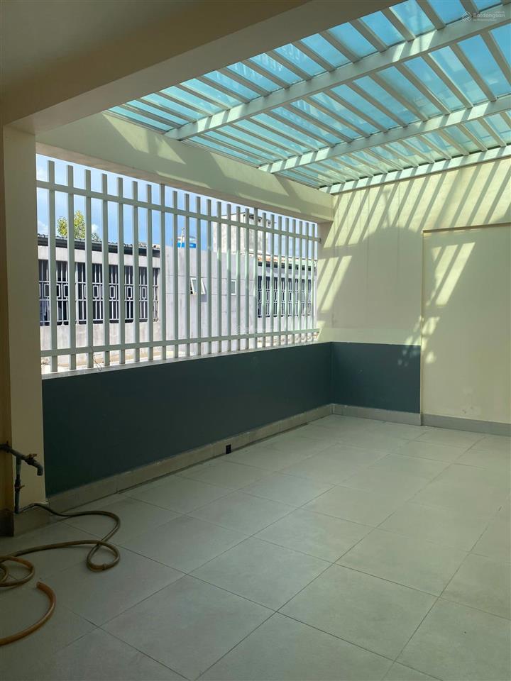 Cần bán gấp nhà mt lê lợi tp thủ dầu một (cũ) 16 tỷ 0937 576 ***