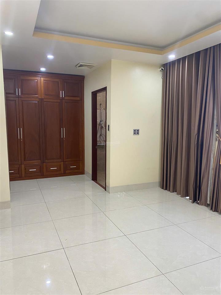 Cần bán gấp nhà mt lê lợi tp thủ dầu một (cũ) 16 tỷ 0937 576 ***