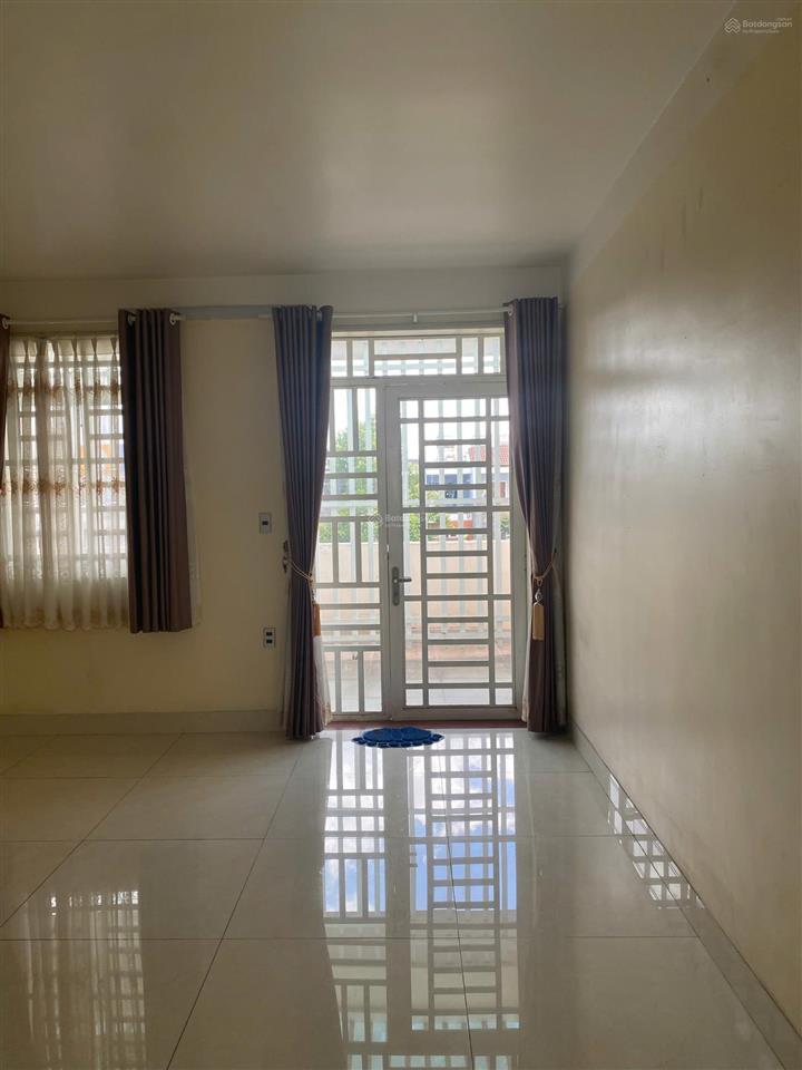 Cần bán gấp nhà mt lê lợi tp thủ dầu một (cũ) 16 tỷ 0937 576 ***
