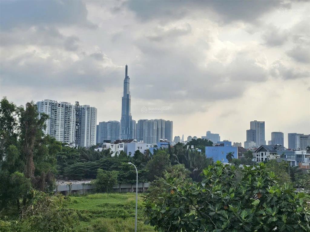 Cần bán villa mới xây hẻm đường 61 thảo điền 16 tỷ