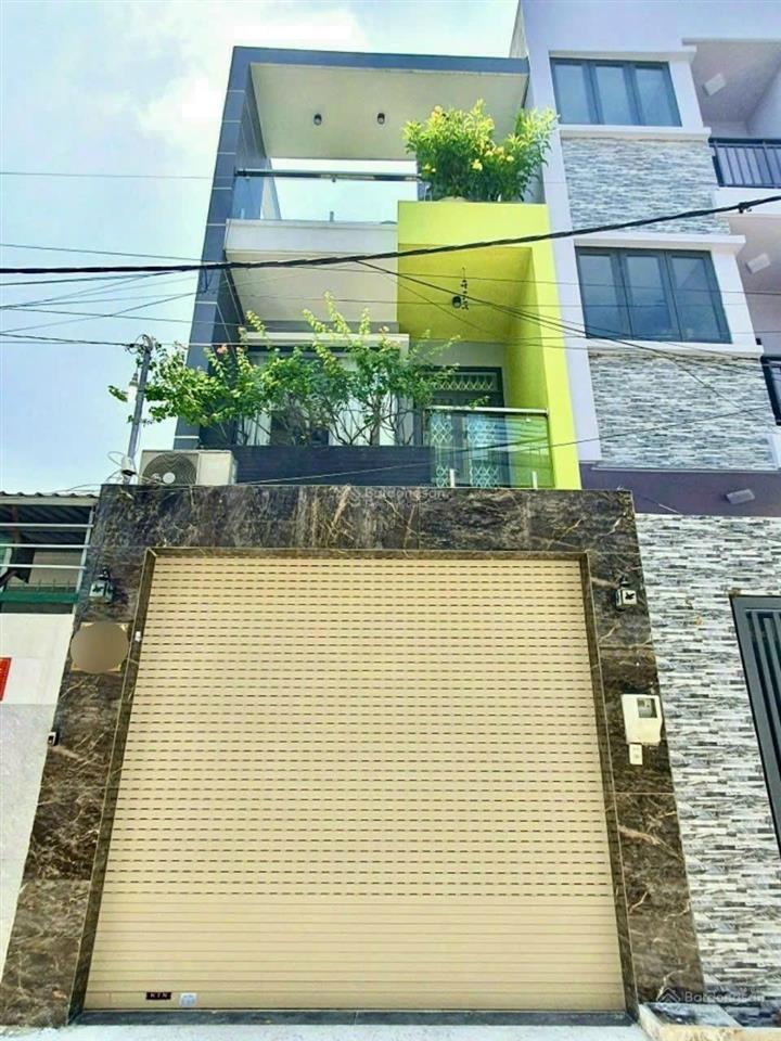 Nhà 3 tầng 65,2m2 đối diện trường phú hữu đường xe hơi vị trí hiếm nhà bán nhà đẹp ở ngay