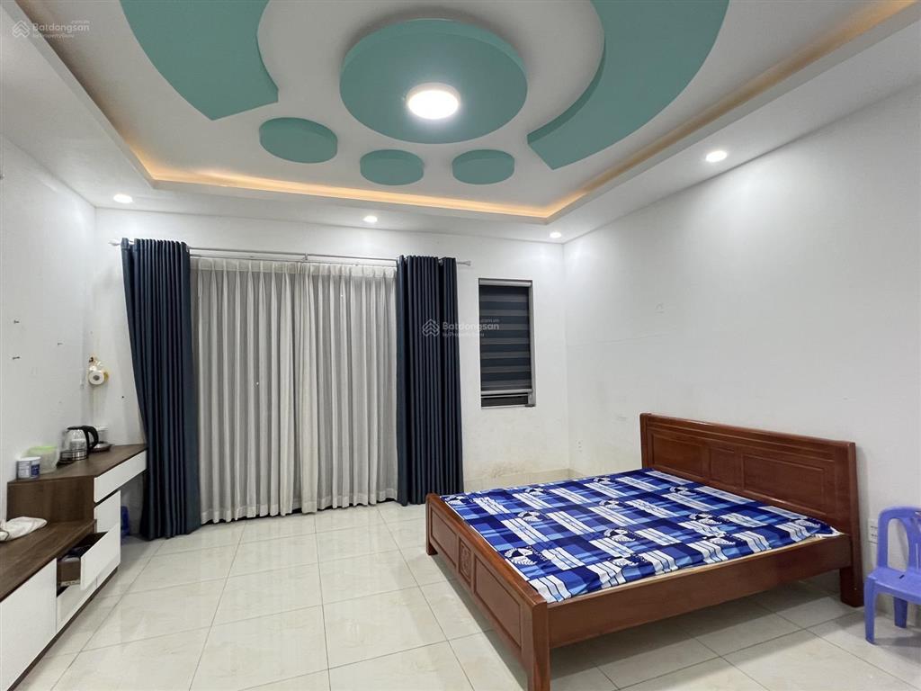 Duy nhất 1 căn nhà 4 tầng đối diện chung cư ricca 80m2 khu phân lô sổ vuông vức xe hơi đậu ngày đêm