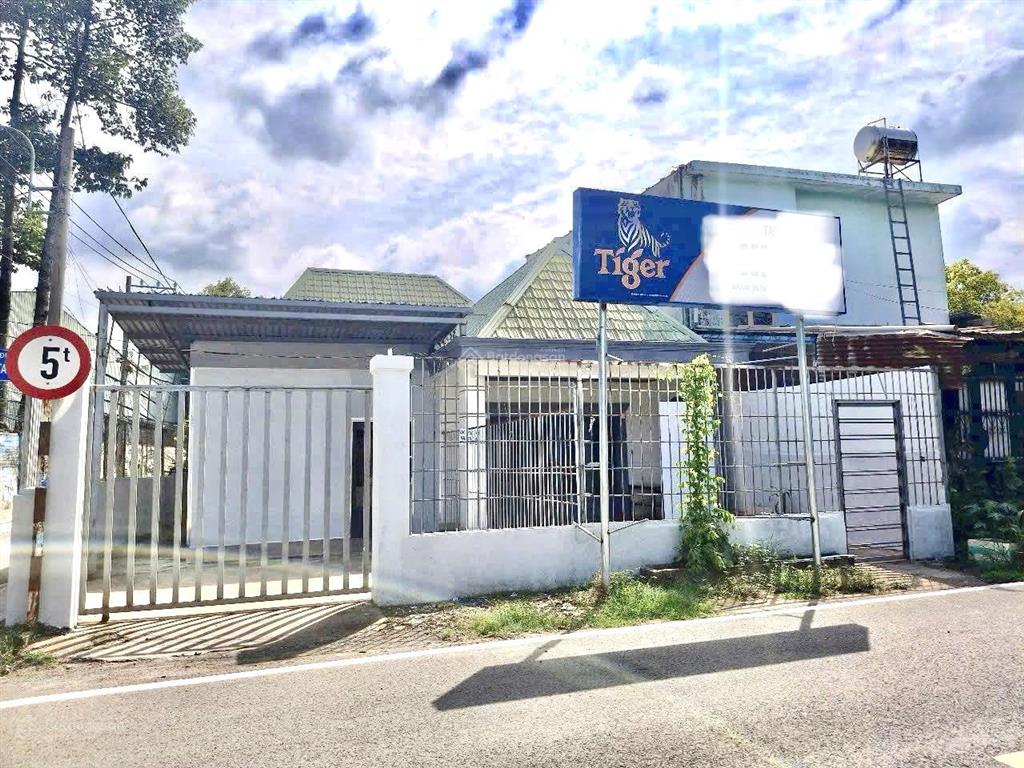 Cho thuê nhà mặt tiền tam đa 113m² xe hơi đậu trong sân rộng rãi thoáng mát giá tốt