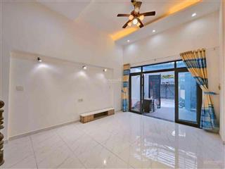 Chủ bán gấp giá cực tốt nhà 2 tầng 3pn mới ở ngay 76m2 ngay đường số 882 hoàn công pháp lý chuẩn