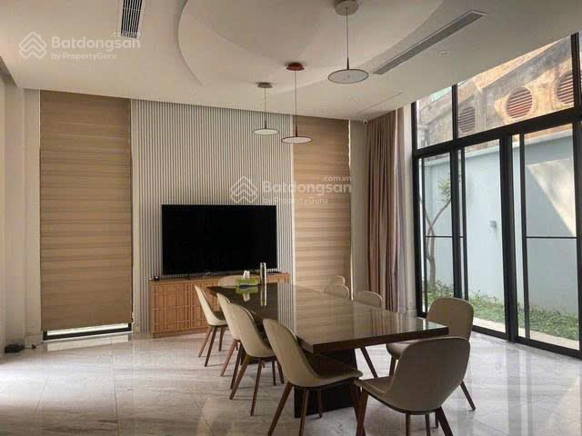 Bán kín mt 8.7m ung văn khiêm dài 20m. cn 160.146m2. 3 tầng. hđt 88tr. tốt nhất khu vực