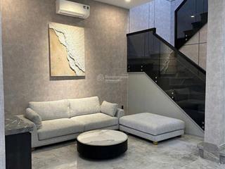 Siêu dòng tiền chỉ 47.3 tỷ mt 10m nguyễn cửu vân. dài 27m cn 255m2. 7 tầng. hđt 240tr. 3p qua q1