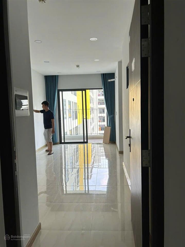 Ngộp bán gấp bcons garden 43m2 2pn1wc chỉ 1,7 tỷ bao thuế phí, có nội thất, mặt tiền phạm hữu lầu