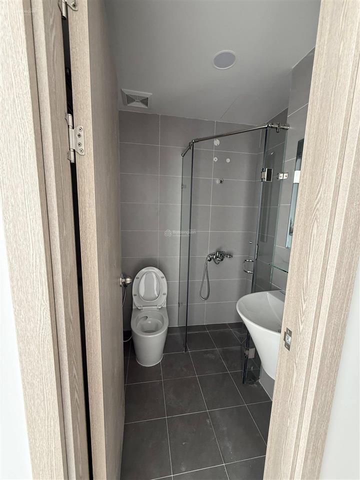 Giá sốc! bcons greenview 51m2 2pn2wc chỉ 2,050 tỷ bao thuế phí, mặt tiền ql1k, gần làng đại học