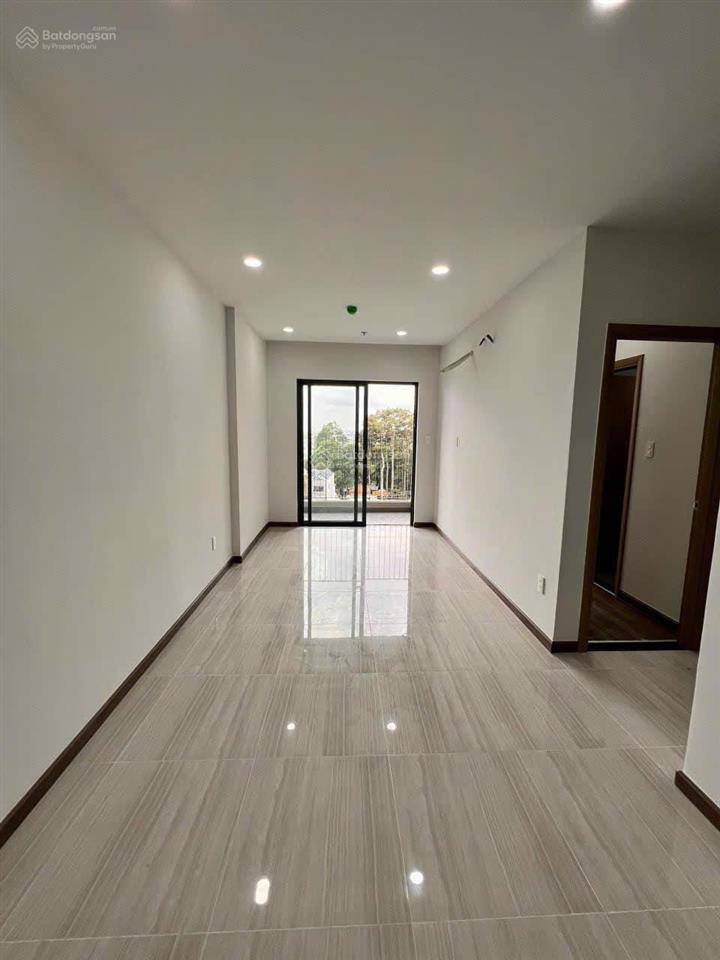 Căn góc bcons greenview 52m2 2pn2wc chỉ 2320 bao thuế phí, gần làng đại học, mặt tiền ql1k