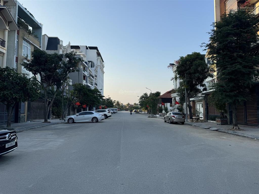Chuyển nhượng lô đất tặng căn biệt thự giá tốt lê hồng phong