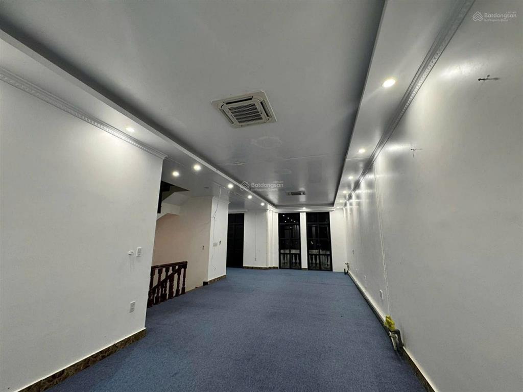 Cho thuê căn shop 2 mặt tiền vinhomes imperia