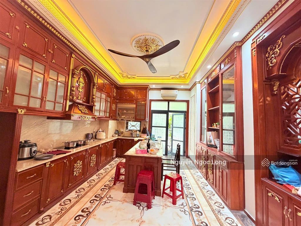 Biệt thự đơn lập góc vinhomes imperia full nội thất có thang máy !!!