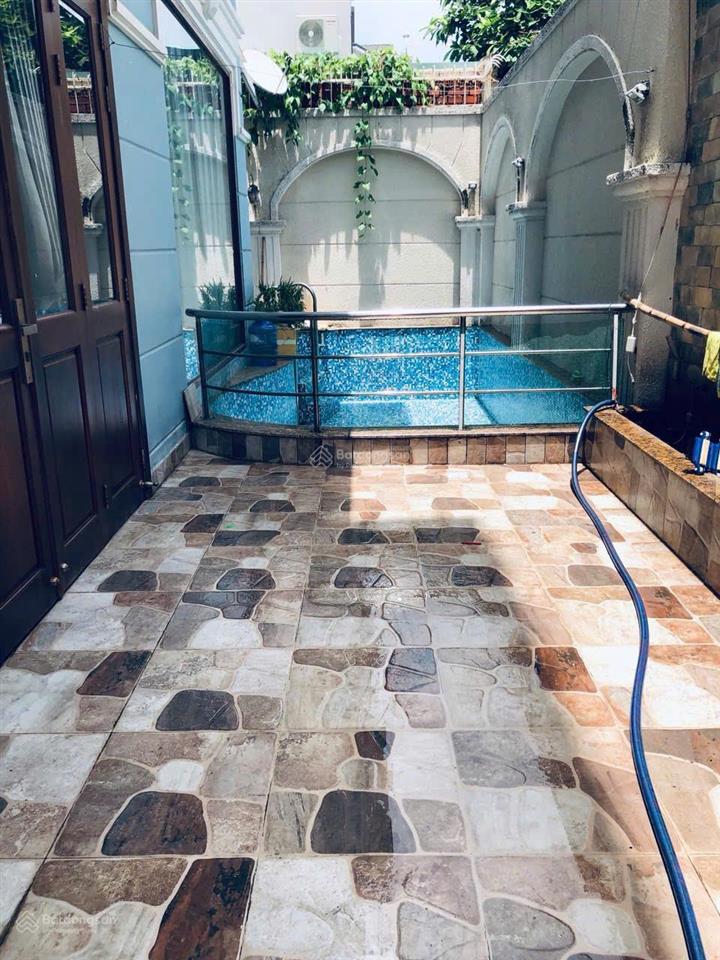 Giảm 4 tỷ bán biệt thự 235 đặng thùy trâm, q.bt  10x20m  3 tầng + áp mái  nhà đang ở  giá 28 tỷ