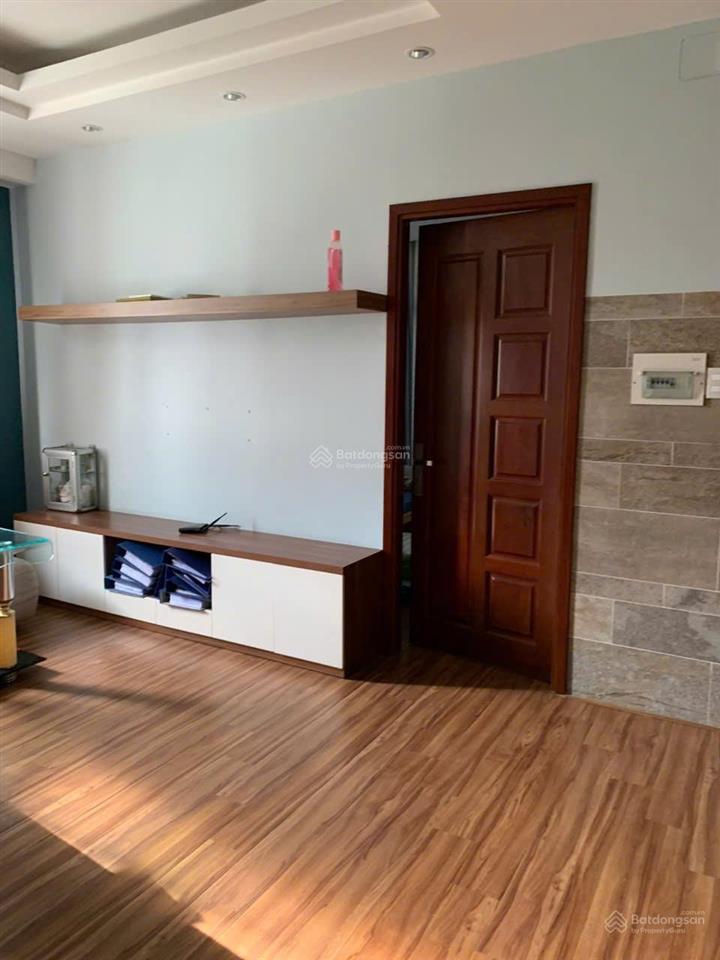 Giảm 4 tỷ bán biệt thự 235 đặng thùy trâm, q.bt  10x20m  3 tầng + áp mái  nhà đang ở  giá 28 tỷ