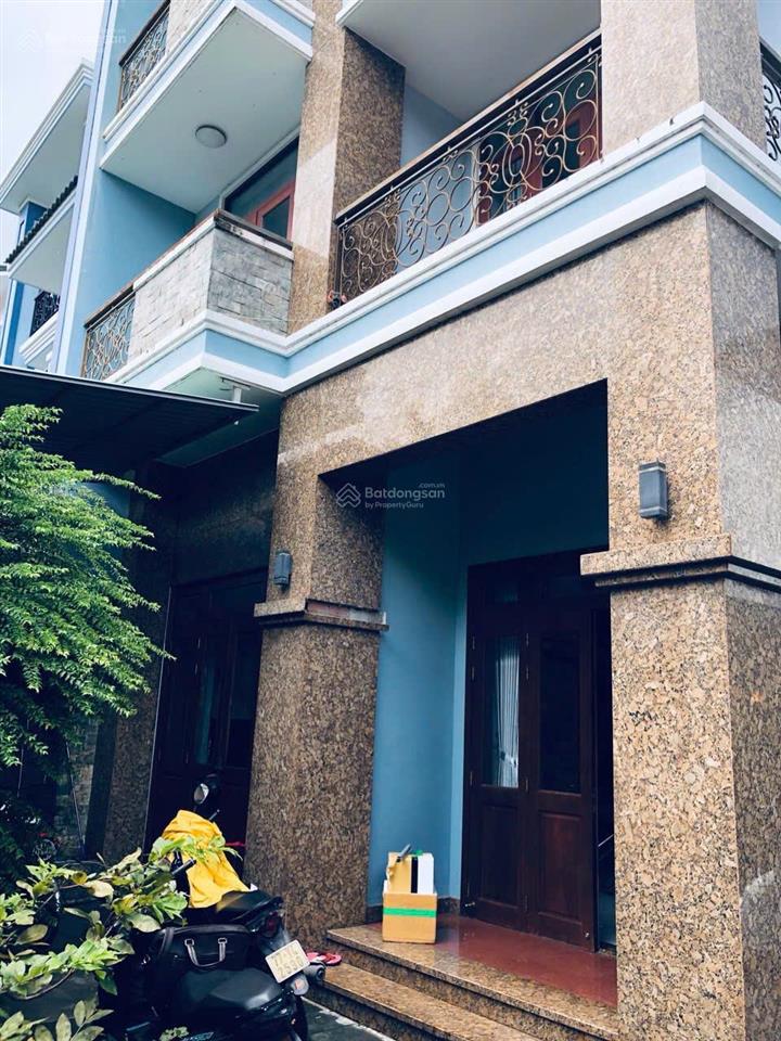 Giảm 4 tỷ bán biệt thự 235 đặng thùy trâm, q.bt  10x20m  3 tầng + áp mái  nhà đang ở  giá 28 tỷ