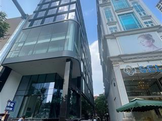 Cho thuê nhà mặt phố vạn phúc  ba đình, diện tích 135m2 x 3 tầng, mặt tiền 7m, có thuê lẻ