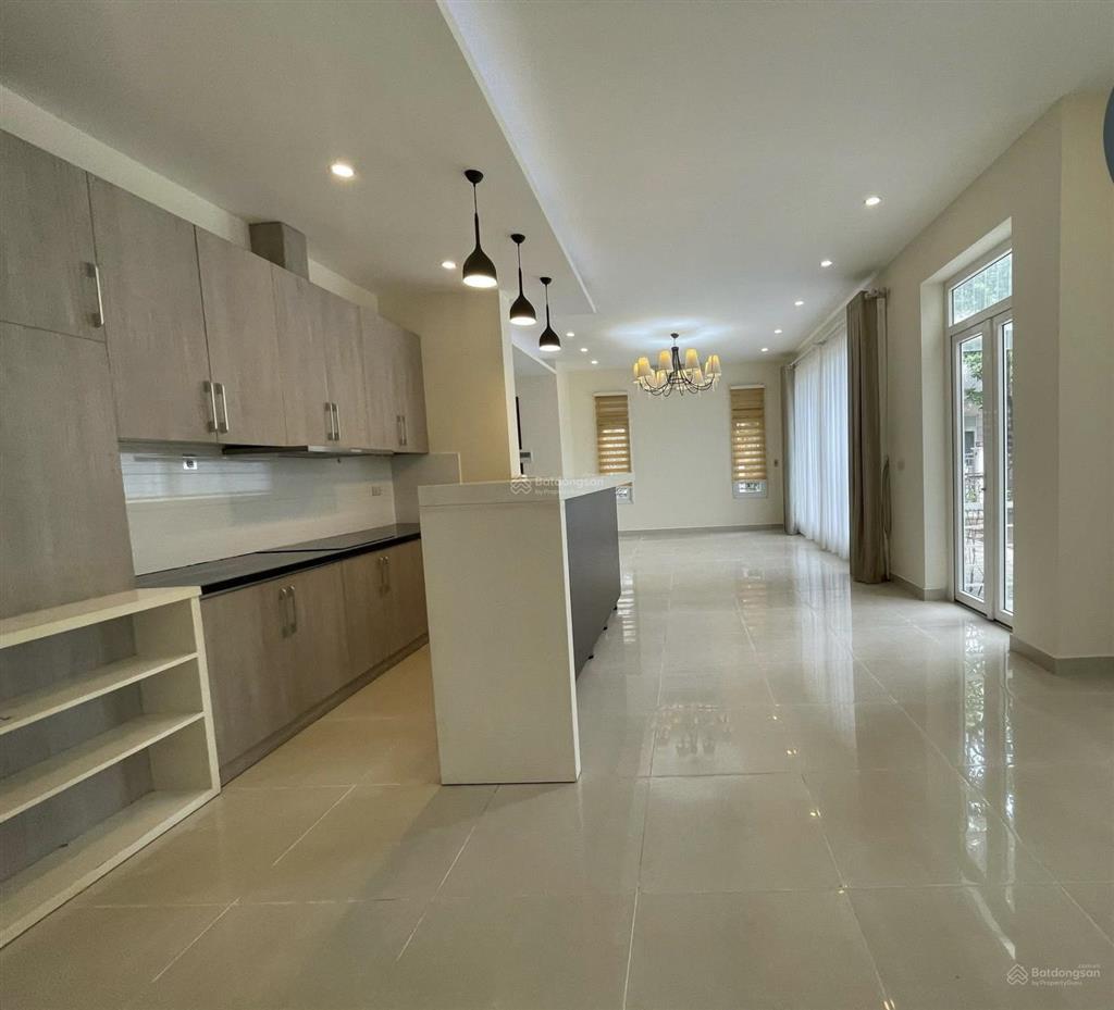 Cho thuê bt 270m2 siêu rộng để ở làm văn phòng giá hợp lý 25 triệu tại splendora bắc an khánh