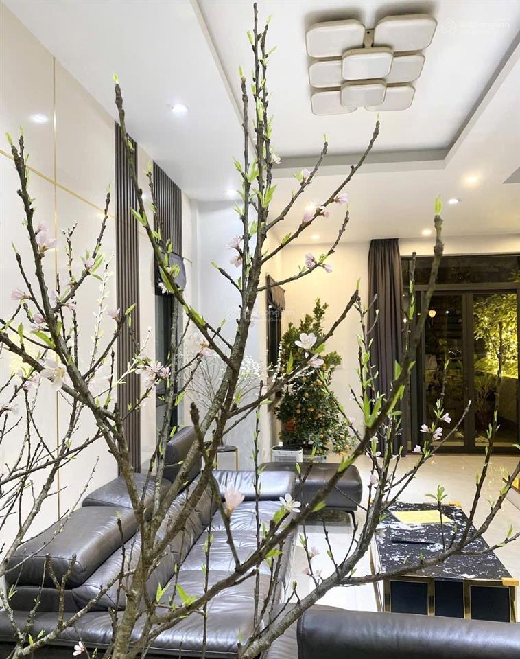 Bán btsl gần hồ vị trí đẹp giá tốt chỉ 2x tỷ tại vinhomes thăng long