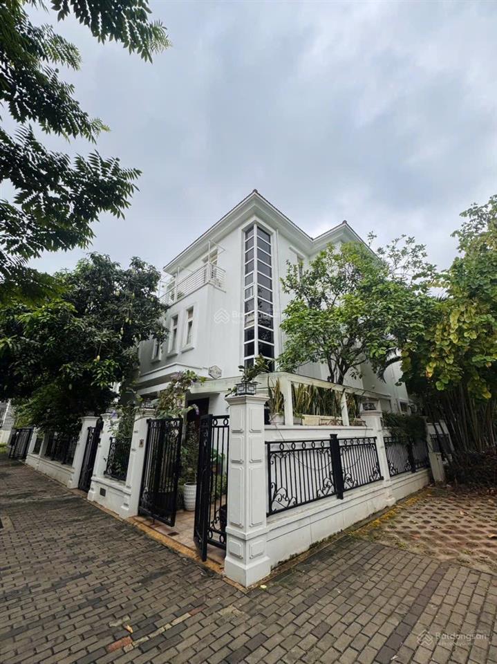 Cho thuê biệt thự 270m2 nhà full đủ đồ giá thuê 30 triệu tại splendora an khánh