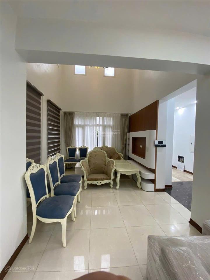 Cho thuê biệt thự 210m2 full đủ đồ mới vào ở ngay được giá 25 triệu tại splendora bắc an khánh
