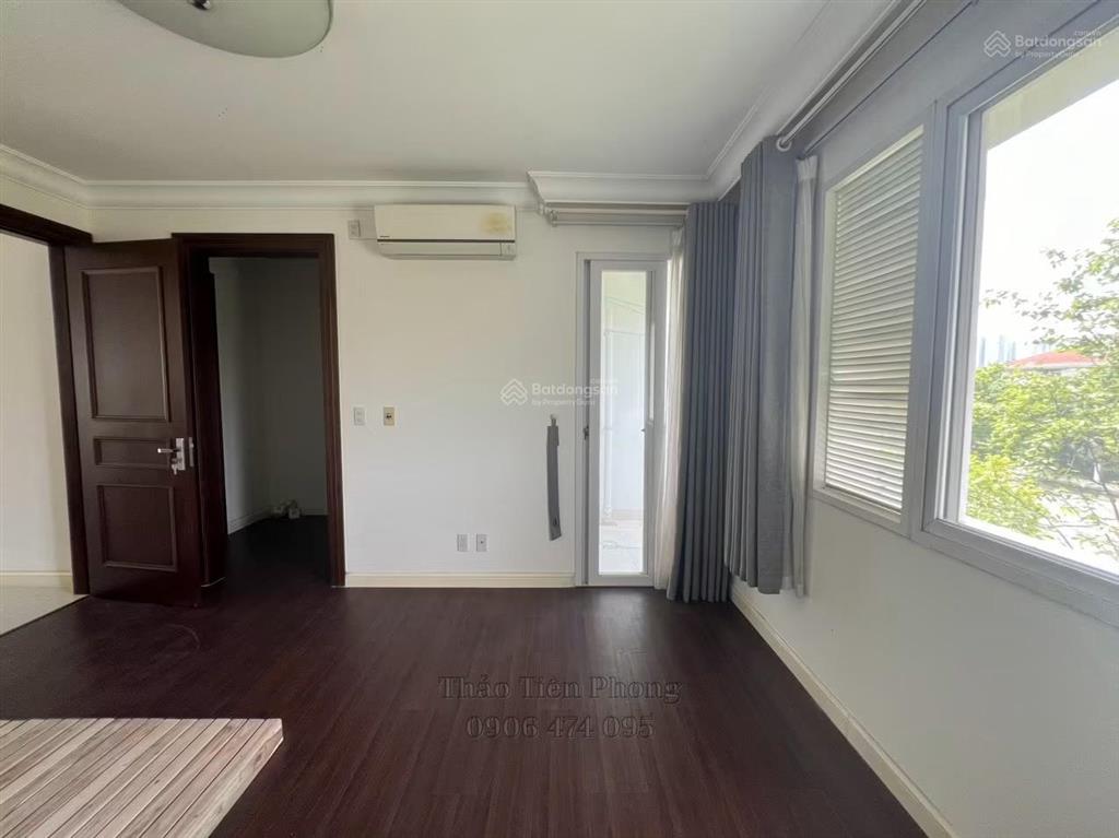 Cho thuê ngay liền kề splendora 103m2 nhà cơ bản dễ setup đồ giá thuê chỉ 15 triệu/th