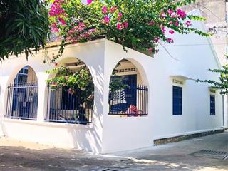 Căn góc hẻm ô tô đường 2/4
gần biểnchợ vĩnh hải bắc nha trang