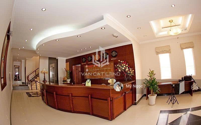 Bán khách sạn 1t9l vị trí vip 2 mặt tiền thùy vân bãi sau vũng tàu  50 phòng s=323m giá 260 tỷ