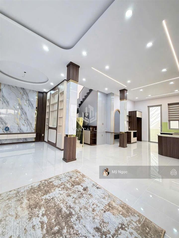 Bán biệt thự đại an 1 trệt 2 lầu 9 mới đẹp  sổ hồng hoàn công  hướng đông nam s=171m giá 22 tỷ