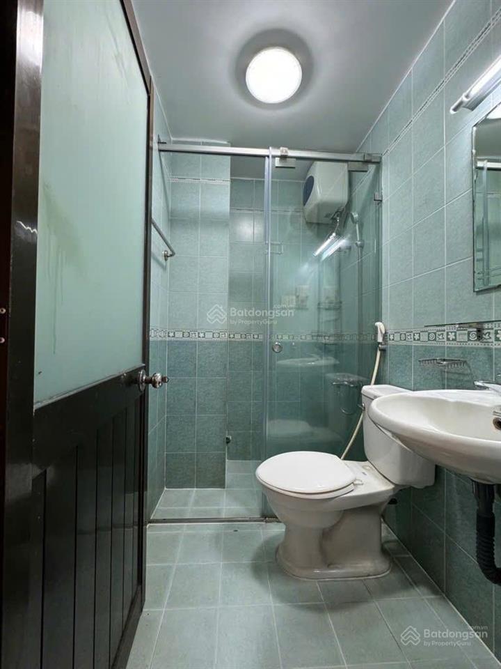 Nhà mặt tiền kd đường 17 dt 4x16m nở hậu 4 tầng ngay chợ hạnh thông tây chỉ 9.8 tỷ quá rẻ