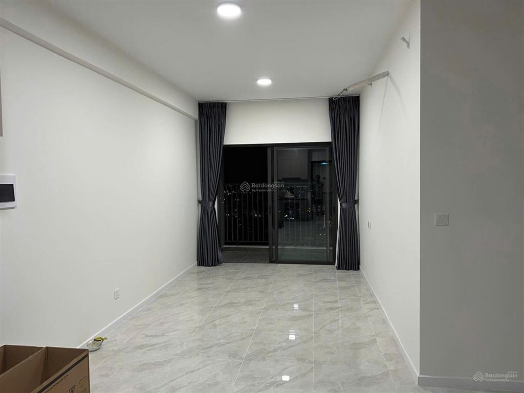 2pn giá tốt bán nhanh 4,3 tỷ, sổ hồng sẵn công chứng, tầng trung view đẹp hướng mát,  0909 393 ***