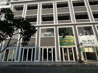 Cho thuê giá tốt chỉ 14tr/th shophouse 2 tầng kiên cố, vừa ở vừa kinh doanh, trung tâm tên lửa