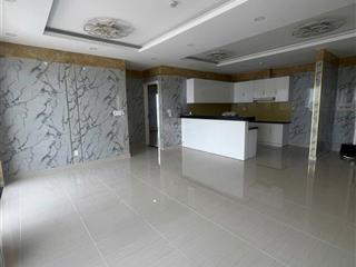 Cho thuê căn hộ penhouse vip 120m2, loại 3pn  3wc, 3 ban công, hàng khan hiếm, giá 19tr/th