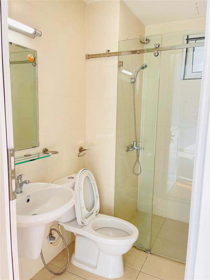 Căn hộ 1pn giá tốt 2,9 tỷ, sổ hồng sẵn công chứng, sẵn nội thất, tầng trung view đẹp, mát