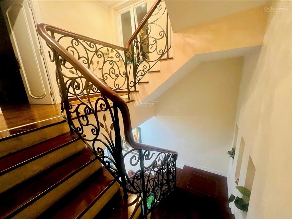 Biệt thự gia hoà (hoja villa)  khu compoud đỗ xuân hợp  phước long cách global city 1,5km