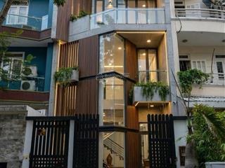 Bán khách sạn 4 tầng  sẵn doanh thu 150tr/tháng, phước long