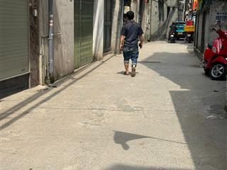 Bán nhà lĩnh nam  vĩnh hưng. ngõ oto. kinh doanh nhỏ. giá 9,x tỷ. thương lượng mạnh