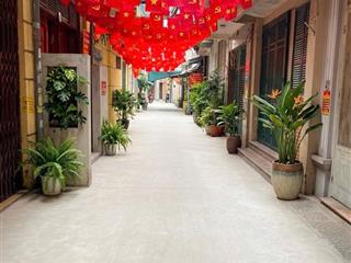 Siêu phẩm lõi hbt. hiếm có phố nguyễn đình chiểu. sở hữu ngay vị trí vàng. dt 33m2. mt 4m.