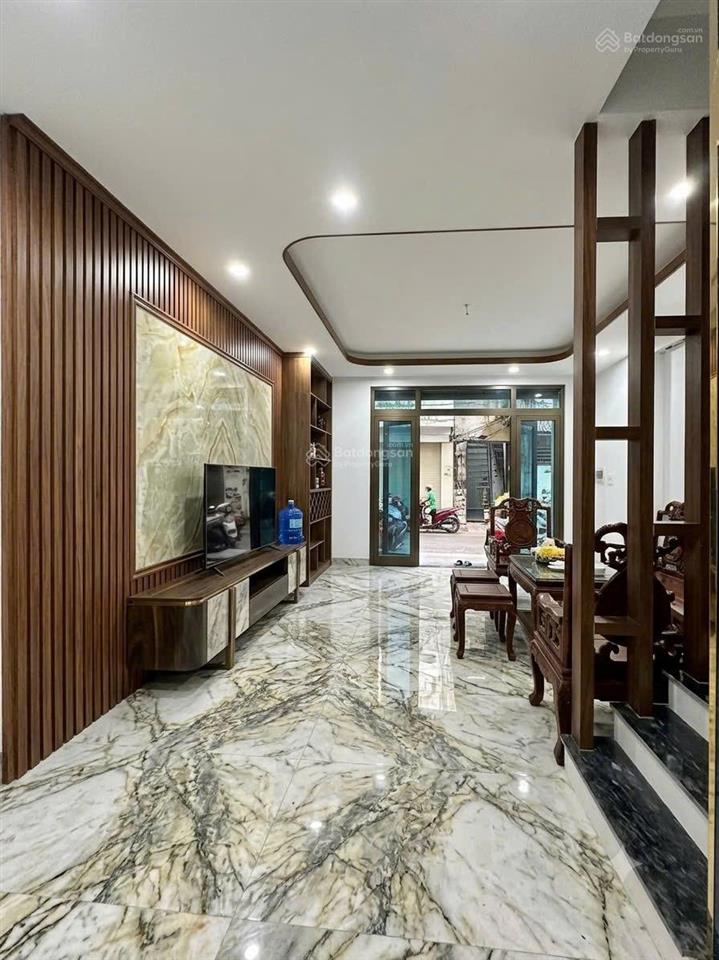 Cơ hội sở hữu nhà phố 2 mặt thoáng ô tô đỗ cửa. dt 42m2/ 4 ngủ full công năng