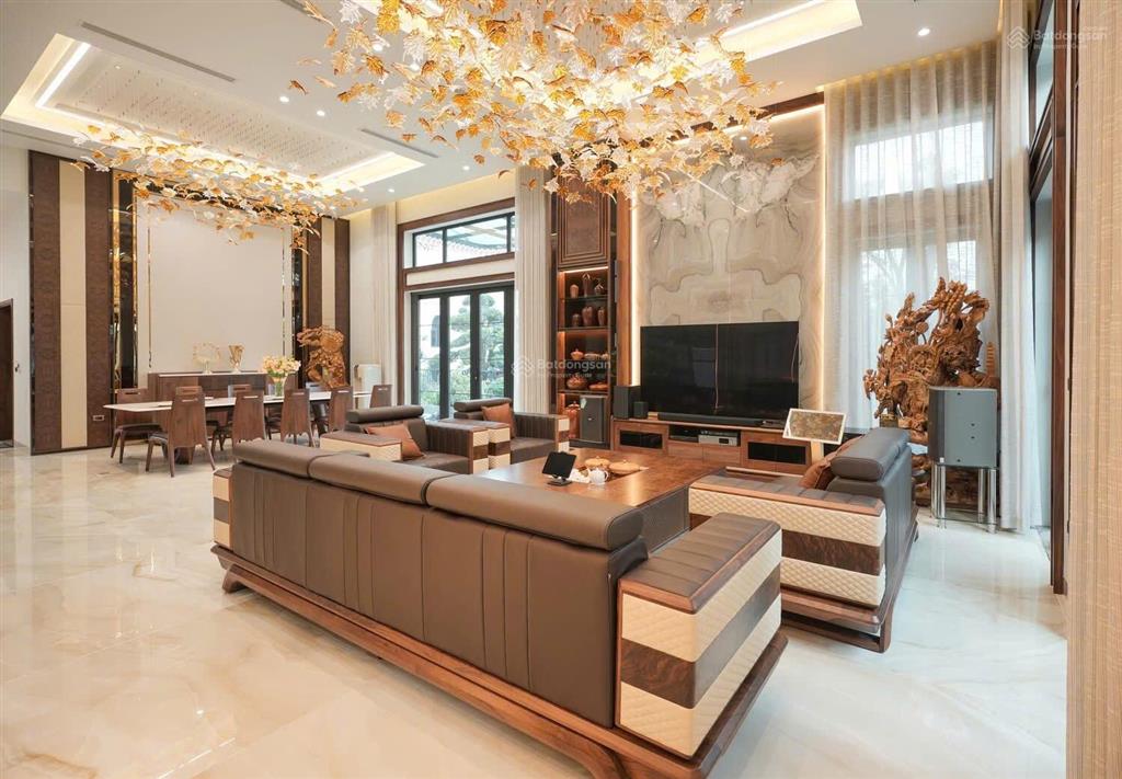 Bán nhà phân lô cán bộ thành ủy, trung tâm phường cầu diễn. dt 52 m2, 2 tầng, mt 5 m, (giá 13 tỷ)