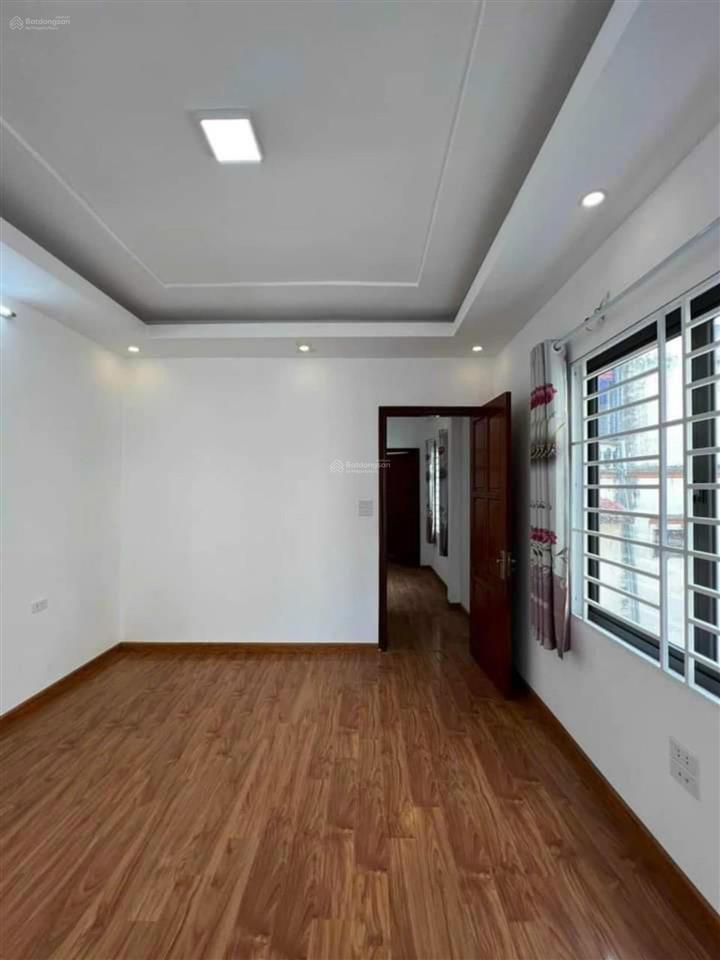 Cho thuê căn hộ nghĩa tân  phường nghĩa đô, 60m², gồm 2 phòng, khép kín, (giá 7,5 triệu/tháng)