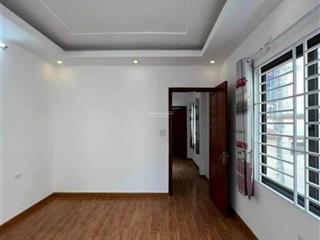 Cho thuê căn hộ nghĩa tân  phường nghĩa đô,70 m2, gồm 2 phòng, khép kín, ( giá 7,5 triệu /tháng )
